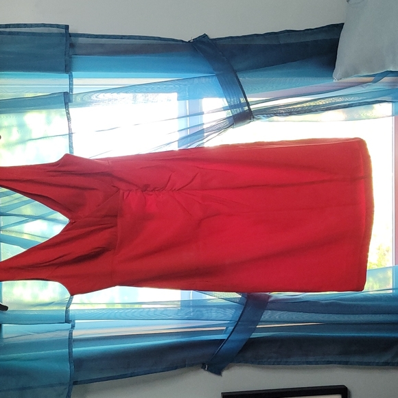 Dress - Picture 2 of 4